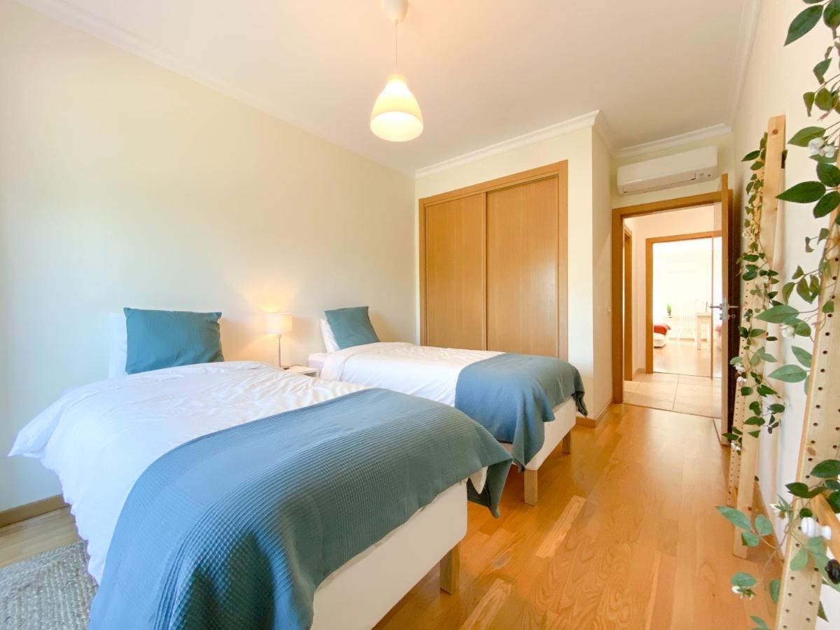 Meia-praia & Town Marina #1923 Apartment *