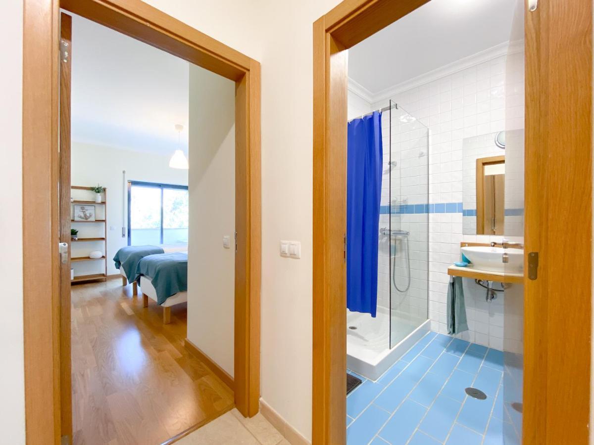 Meia-praia & Town Marina #1923 Apartment *